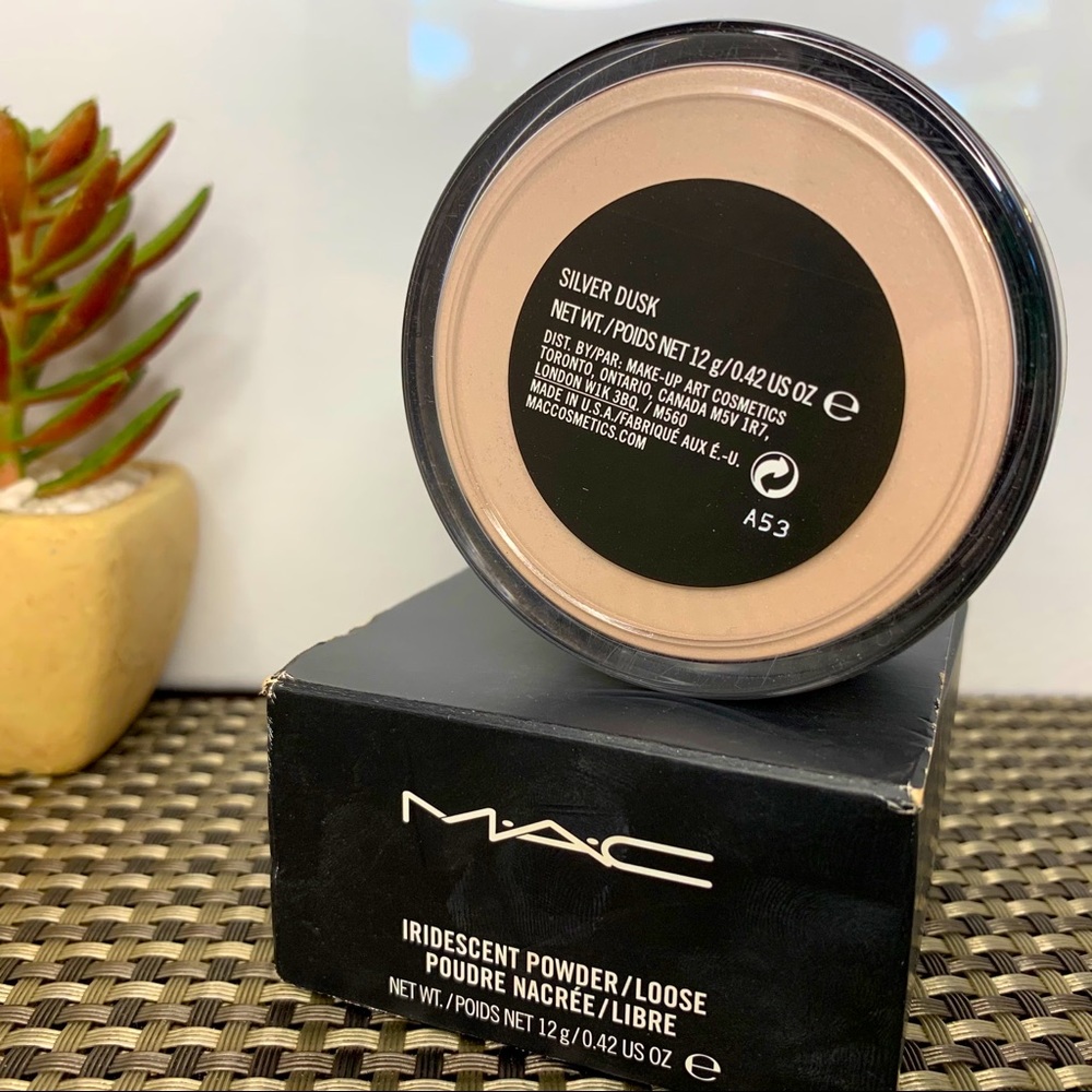 Mac Cosmetics Iridescent loose in Silver Dusk